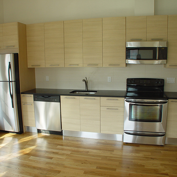 img-54-60-SoMain-nrwlk-apt8-kit-3-lo2